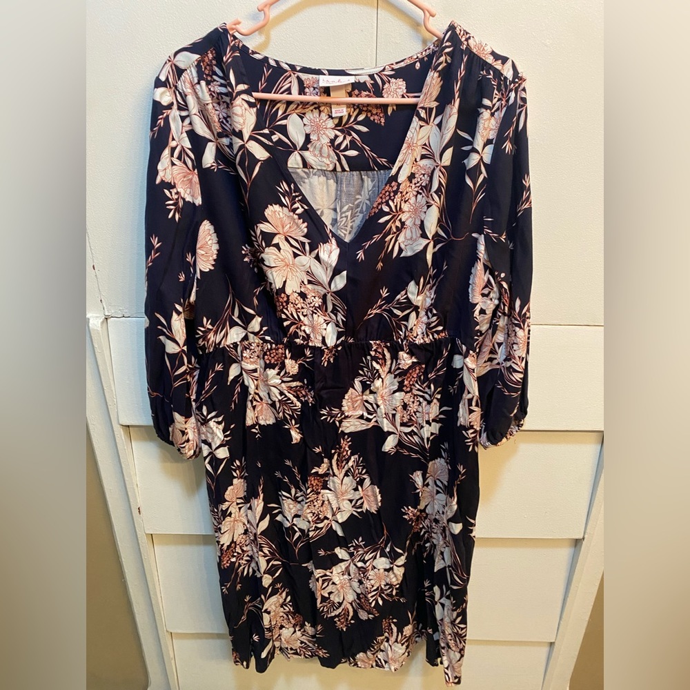 NWOT Isabel Maternity Size XL Navy Blue Floral MIDI Dress